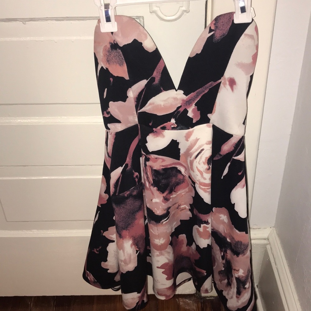 Small FOREVER21 Floral sleeveless dress